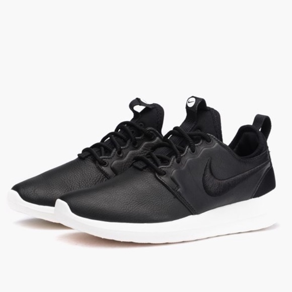 roshe black leather